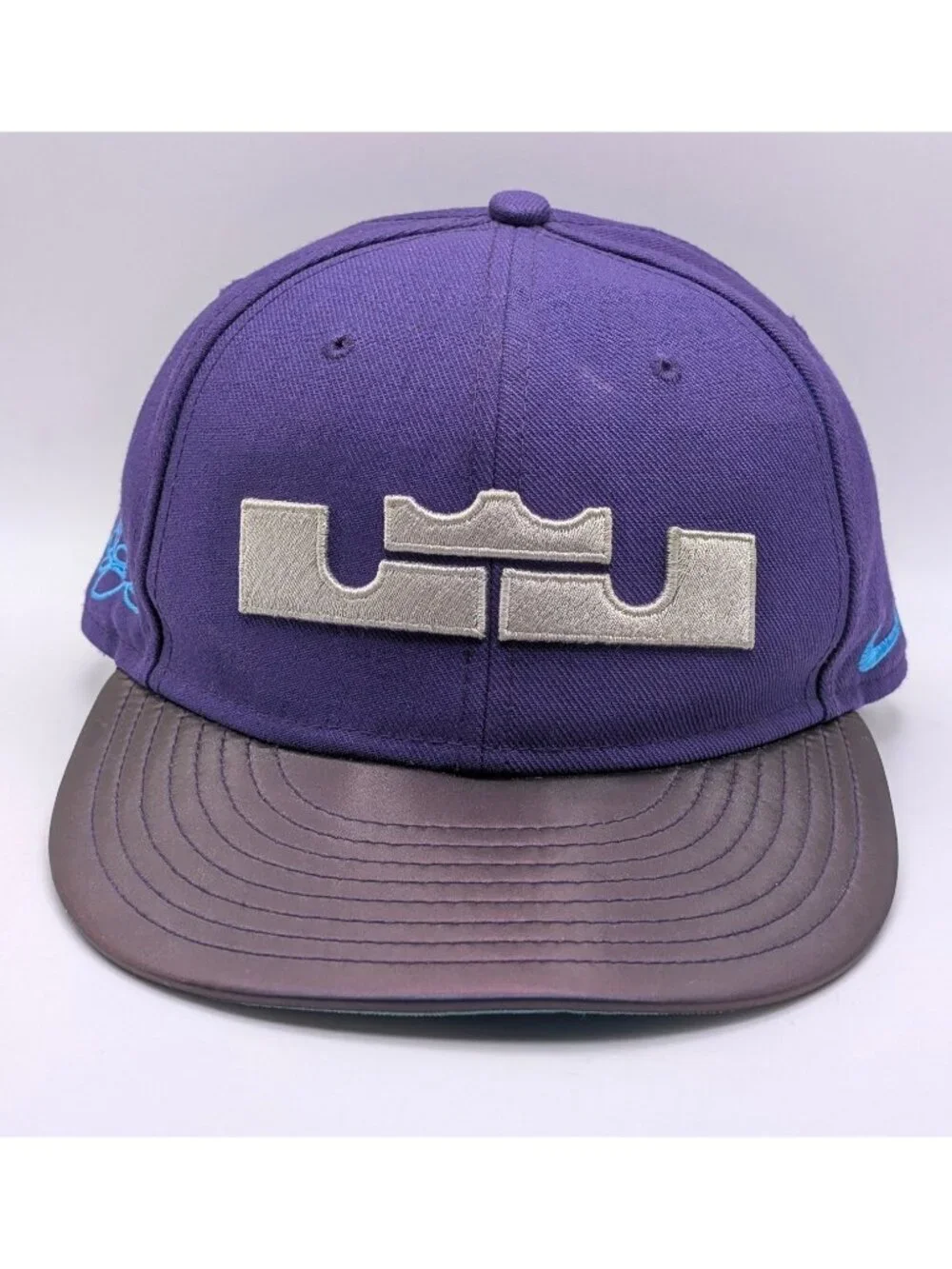Nike True Lebron James King Crown Logo Hat Snapback Purple Blue Flat Bill Unisex
